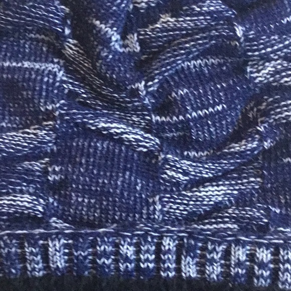 Winter hat - Picture 3 of 3